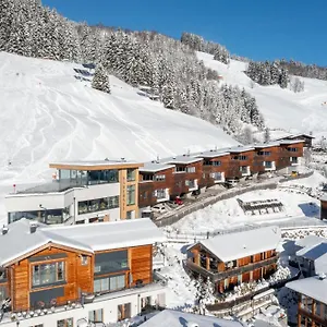 Bachgut - Am Berg Aparthotel Saalbach-Hinterglemm