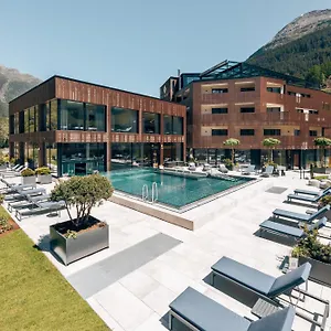 The Secret Hotel Solden